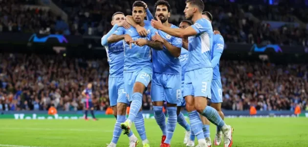 هانسي فليك يريد من برشلونة التعاقد مع نجم مانشستر سيتي السابق