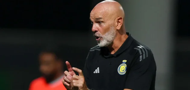 رسميًا: نادي النصر السعودي ينهي ارتباطة بمدربه ستيفانو بيولي