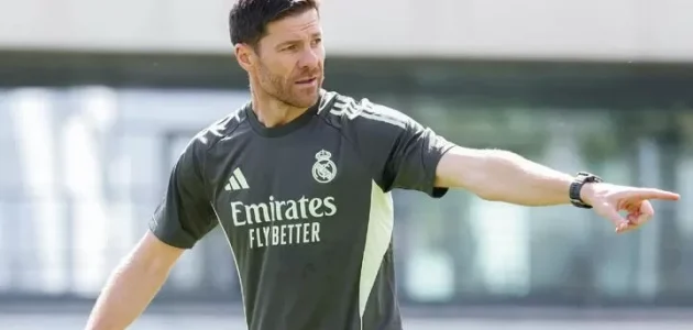 مدرب ريال مدريد يتراجع عن قراره على يد تشابي ألونسو